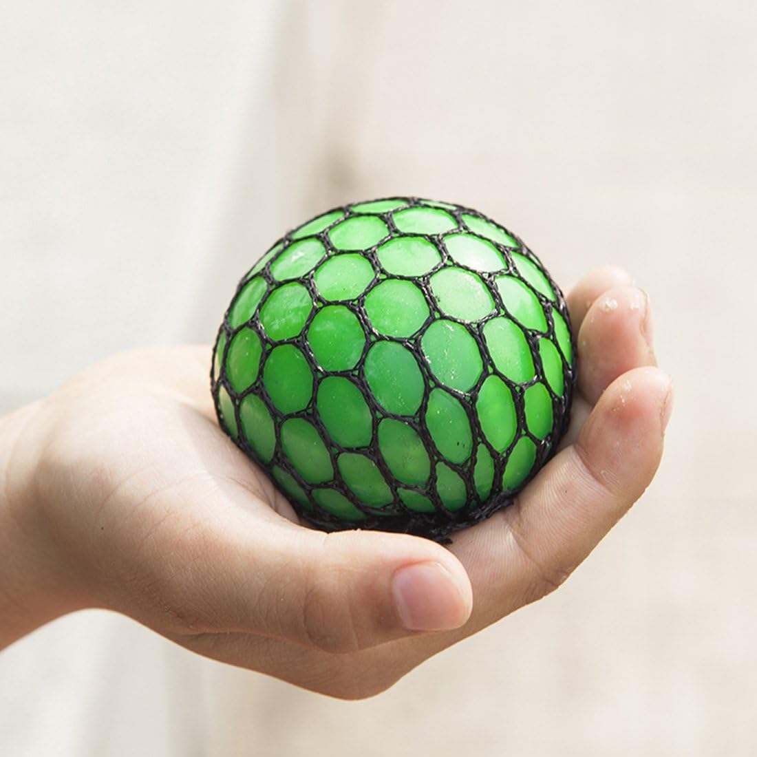 Mesh Squishy Ball Squeeze Grape Ball Relieve Pressure Ball, Colors May Vary, 2PCS
